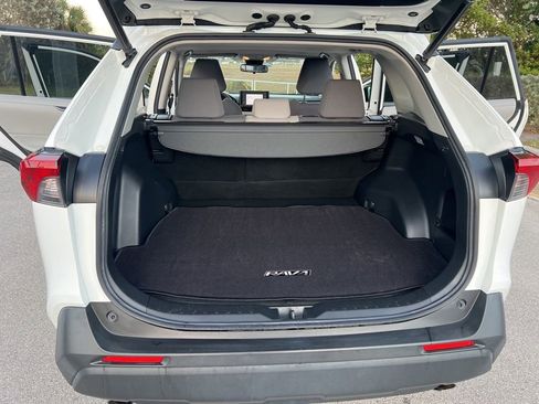 Used 2019 Toyota RAV4 XLE image 20