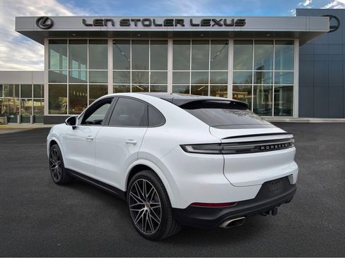 Used 2024 Porsche Cayenne Coupe image 5