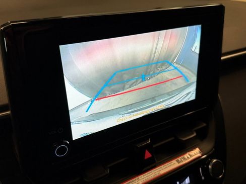 Used 2025 Toyota Corolla LE image 12