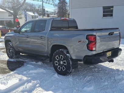 Used 2024 Chevrolet Colorado Z71 w/ Z71 Convenience Package 2