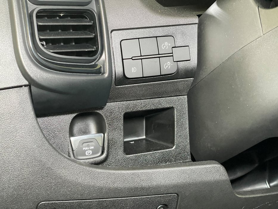 New 2024 RAM ProMaster 2500 w/ Safety Group FWD image 16