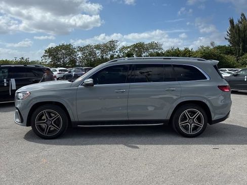 Used 2025 Mercedes-Benz GLS 450 4MATIC image 7