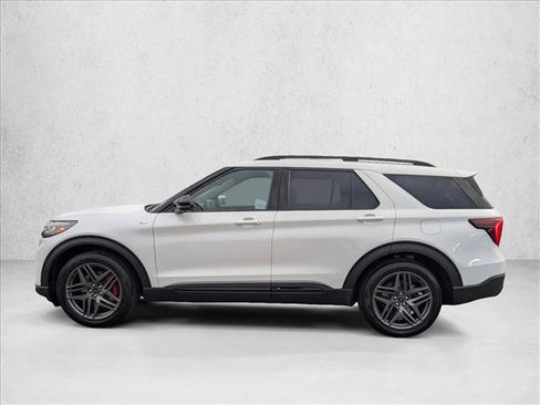 New 2026 Ford Explorer ST-Line w/ ST-Line Street Pack image 5