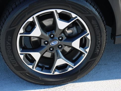 Used 2019 Subaru Crosstrek 2.0i Premium image 9