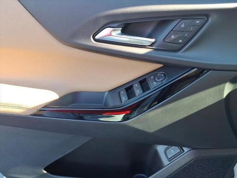 New 2026 Chevrolet Equinox ACTIV w/ Convenience Package III image 16