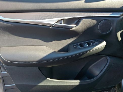 Used 2022 INFINITI QX50 Luxe image 12