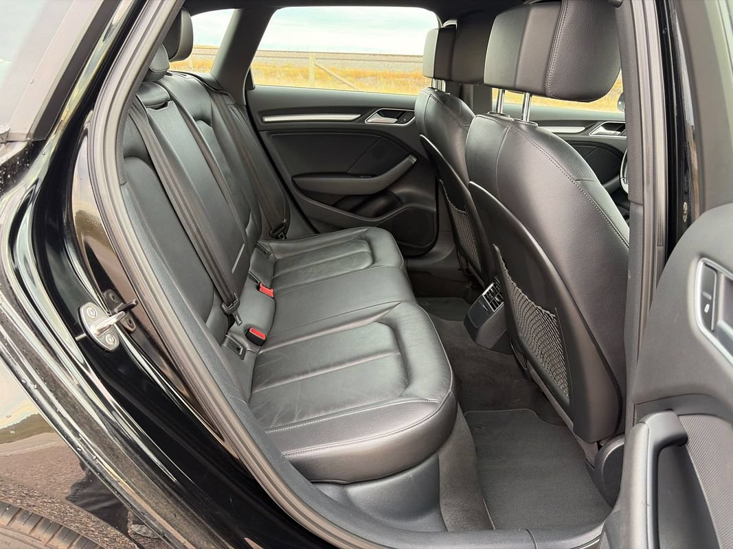 Used 2017 Audi A3 e-tron Premium FWD image 18