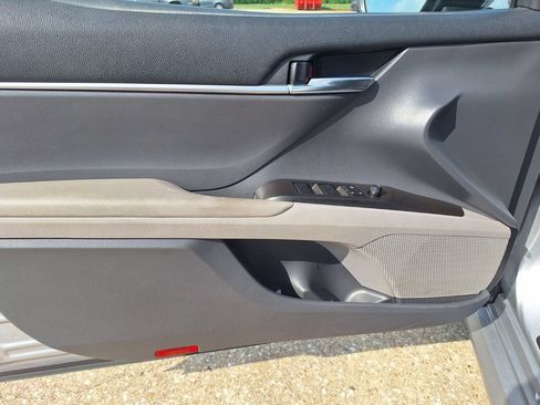 Used 2023 Toyota Camry LE FWD image 29