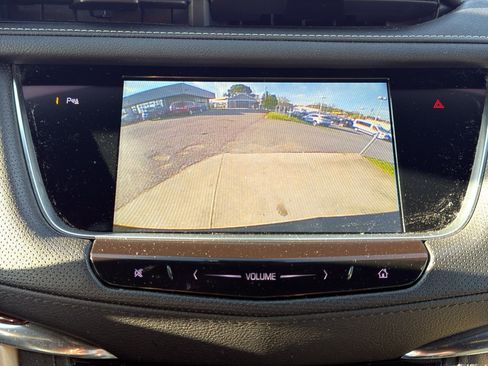 Used 2019 Cadillac XT5 Luxury image 23