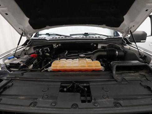 Used 2018 Ford F150 XLT w/ Equipment Group 302A Luxury image 3