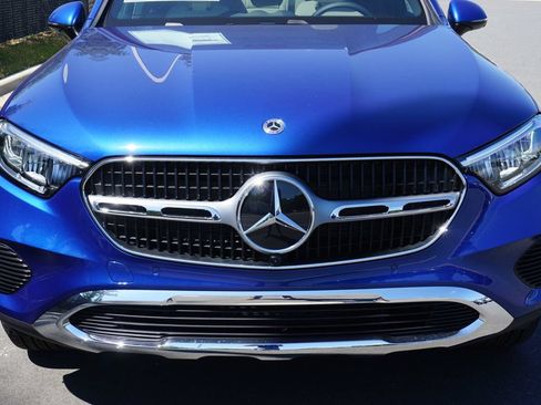Certified 2026 Mercedes-Benz GLC 300 image 9