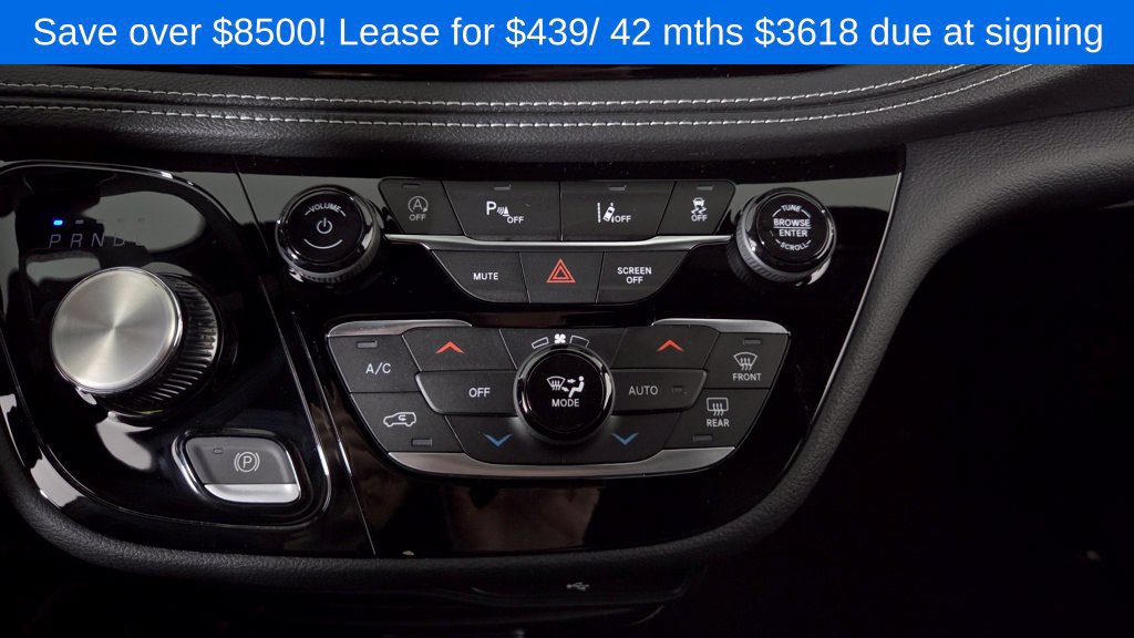 New 2026 Chrysler Pacifica Select w/ S Appearance Package FWD image 24