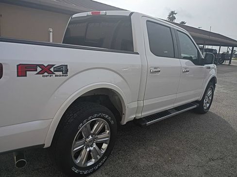 Used 2018 Ford F150 Lariat w/ Equipment Group 502A Luxury AWD/4WD image 9