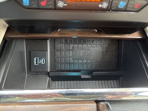 Used 2021 Ford Expedition Max Platinum image 39