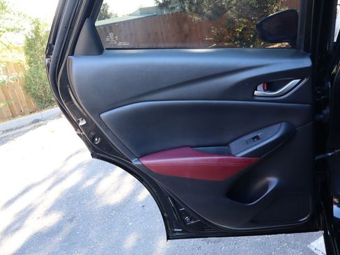 Used 2018 MAZDA CX-3 Touring w/ Preferred Equipment Package image 24