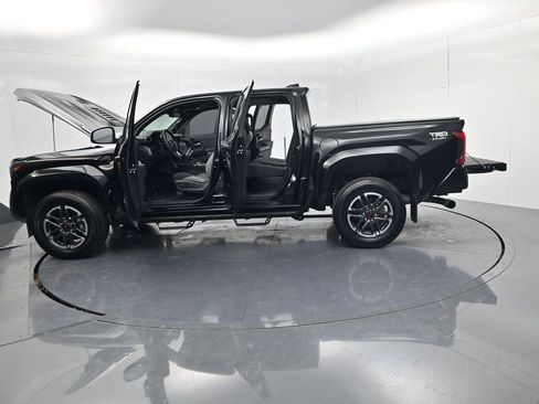 Used 2025 Toyota Tacoma TRD Sport w/ TRD Sport Upgrade Package AWD/4WD image 74