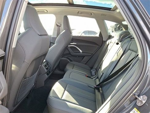 New 2025 Audi Q5 Premium Plus image 6