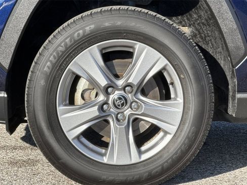 Certified 2022 Toyota RAV4 XLE image 25