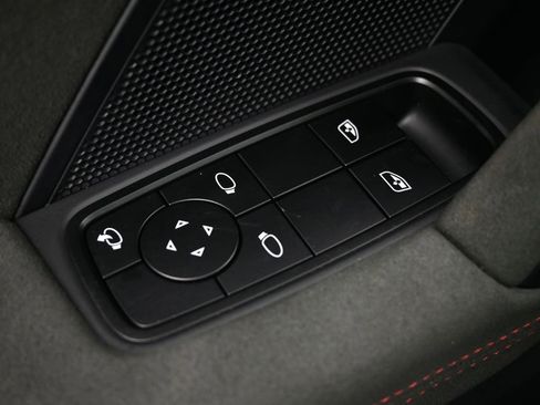 Certified 2022 Porsche 911 Carrera GTS RWD image 17