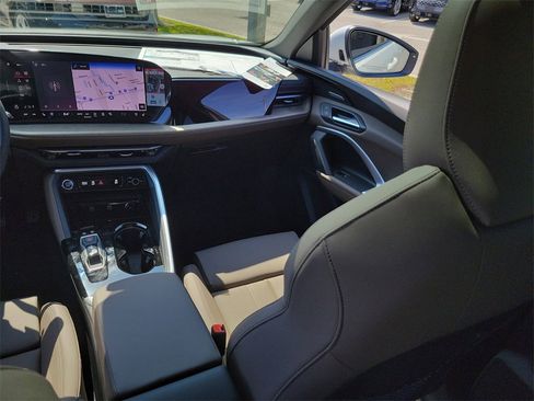 New 2025 Audi Q5 Premium Plus image 24