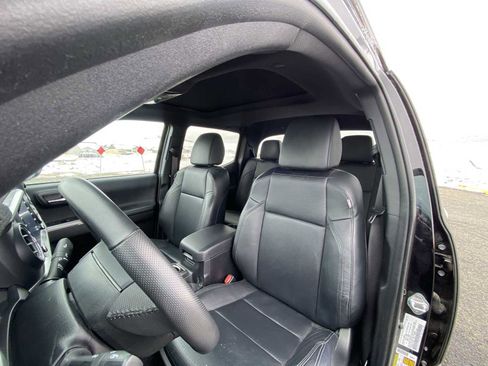 Used 2023 Toyota Tacoma Limited w/ Black Out Package (TMS) image 15