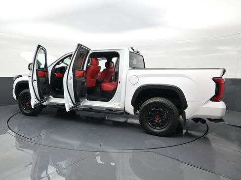 Used 2025 Toyota Tundra TRD Pro AWD/4WD image 32