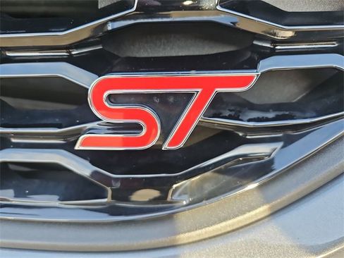 Used 2024 Ford Explorer ST w/ Equipment Group 401A image 33