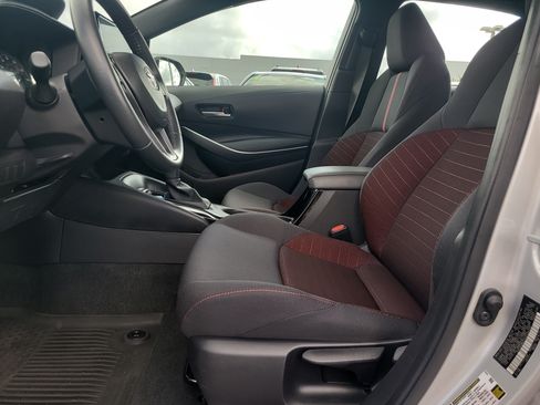 Used 2025 Toyota Corolla SE FWD image 17