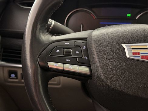 Used 2023 Cadillac XT4 Premium Luxury w/ Cold Weather Package FWD image 16