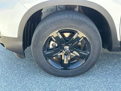 Used 2023 Honda Ridgeline Black Edition image 11