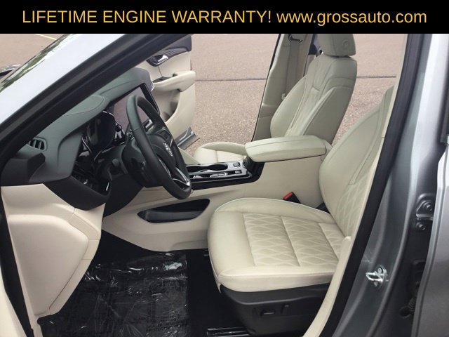 Used 2023 Buick Envision Avenir AWD/4WD image 14