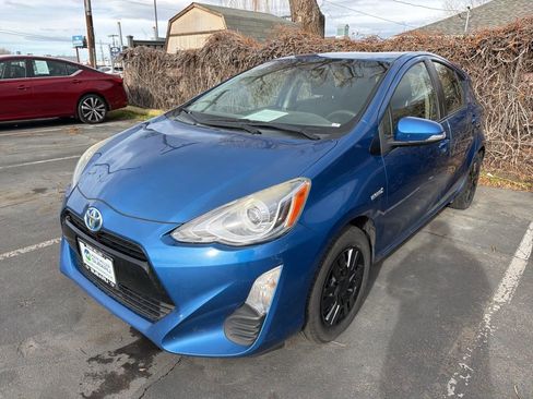 Used 2016 Toyota Prius C Four image 3