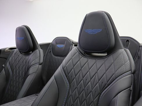 Used 2024 Aston Martin DB12 Convertible RWD image 41