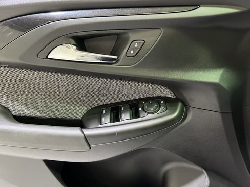 Used 2023 Chevrolet TrailBlazer LT image 24