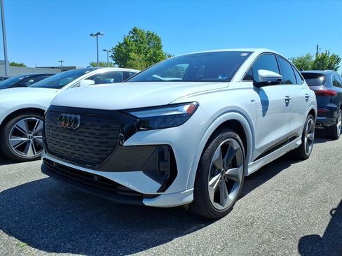 New 2025 Audi Q4 e-tron Premium Plus AWD/4WD image 1