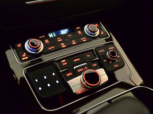 Used 2016 Audi A8 L 3.0T w/ Executive Package image 13