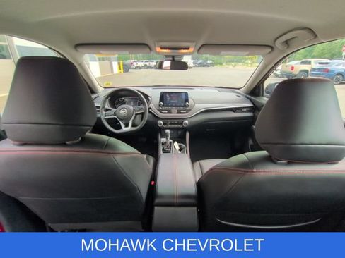 Used 2024 Nissan Altima 2.5 SR AWD/4WD image 19
