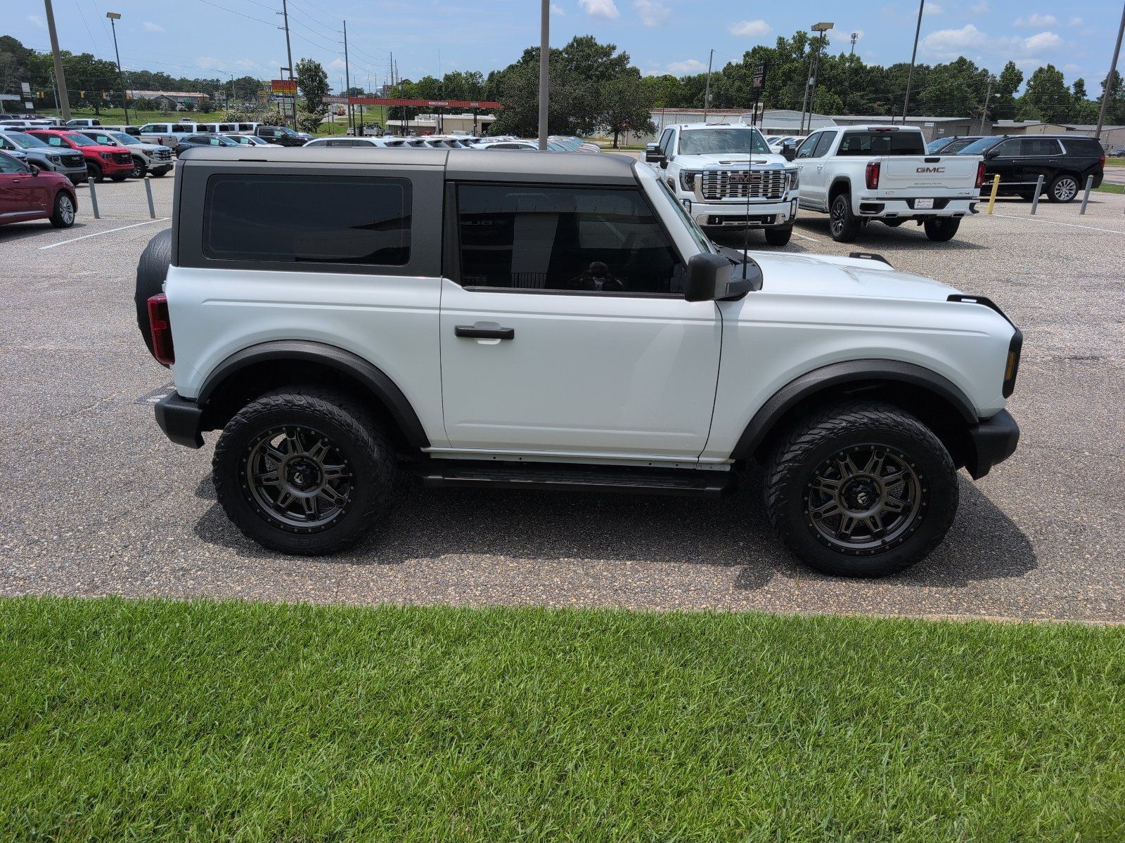 Used 2021 Ford Bronco 2-Door AWD/4WD image 5