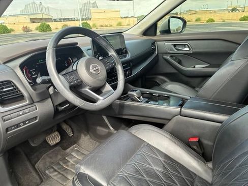 Certified 2023 Nissan Rogue Platinum w/ Platinum Premium Package FWD image 11