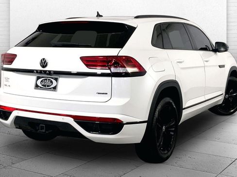 Used 2023 Volkswagen Atlas Cross Sport SEL R-Line AWD/4WD image 13