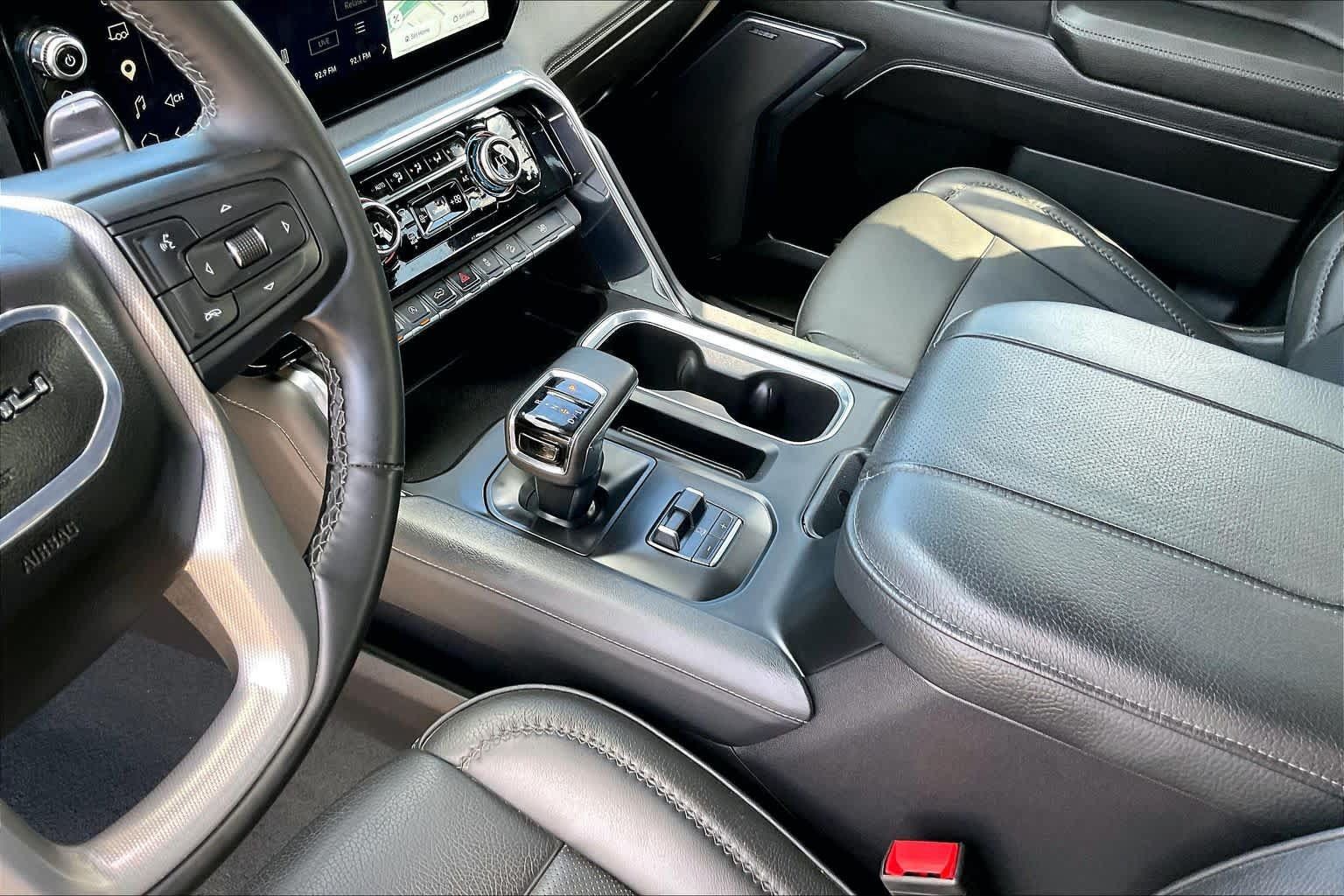 Used 2024 GMC Sierra 1500 Denali w/ Denali Reserve Package AWD/4WD image 17