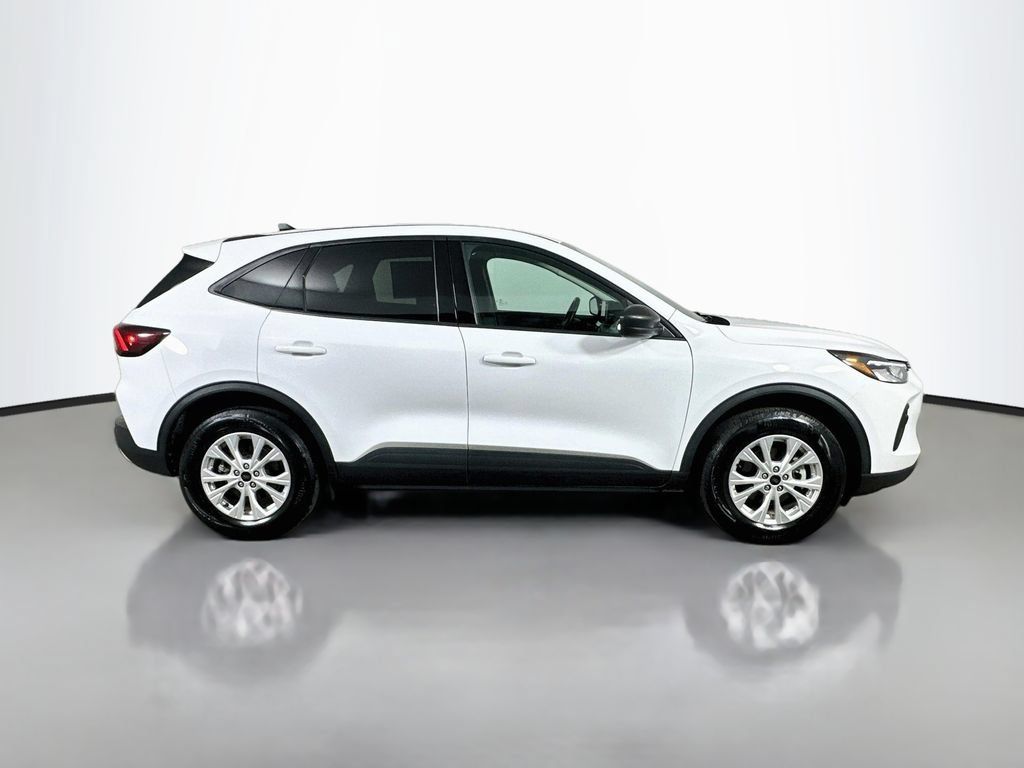 Used 2025 Ford Escape Active AWD/4WD image 7
