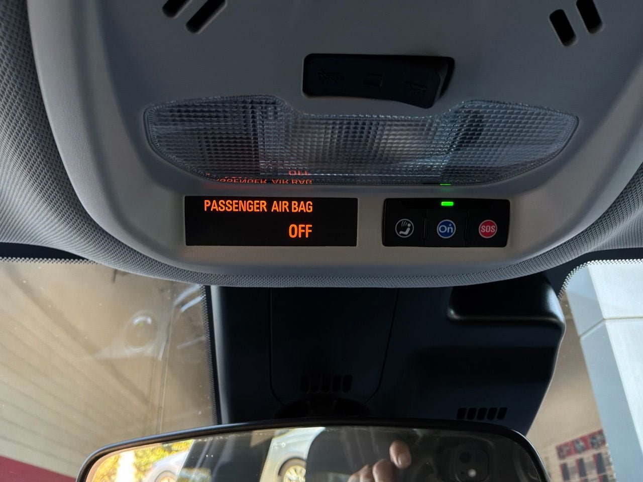 Used 2025 Chevrolet Trax LT FWD image 18