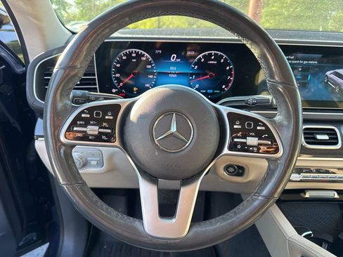 Used 2020 Mercedes-Benz GLS 450 4MATIC image 12