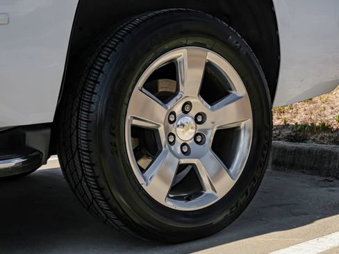 Used 2020 Chevrolet Tahoe Premier AWD/4WD image 59