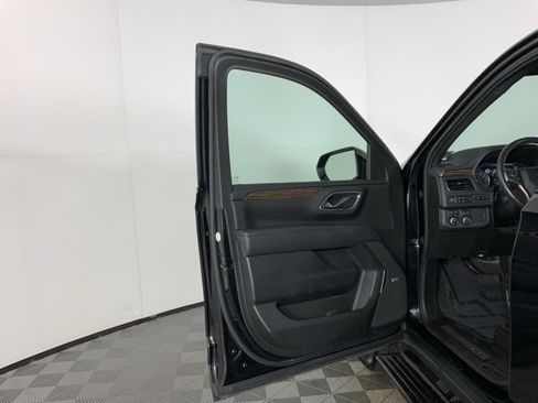 Used 2021 Chevrolet Tahoe High Country image 13