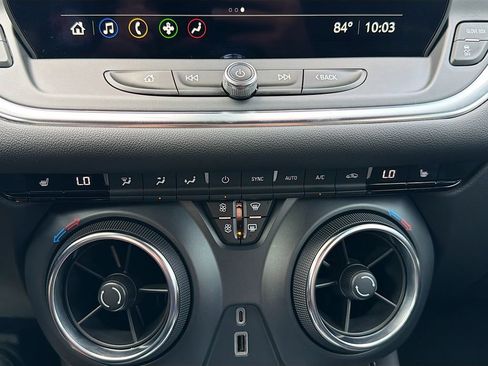 Used 2024 Chevrolet Blazer LT FWD image 29