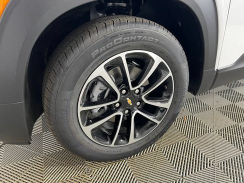 New 2026 Chevrolet TrailBlazer LT w/ Convenience Package FWD image 24