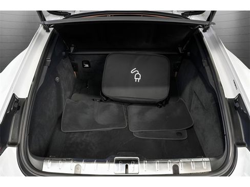 Used 2020 Porsche Panamera 4 image 68