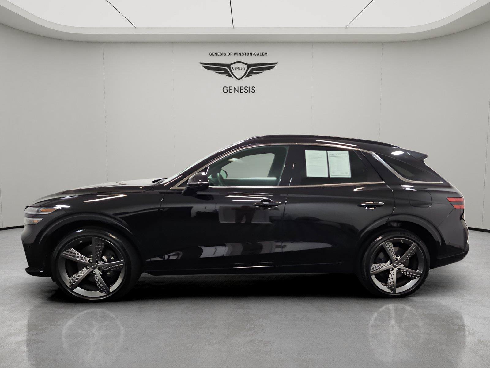 Used 2025 Genesis GV70 2.5T w/ Sport Prestige Package AWD/4WD image 2